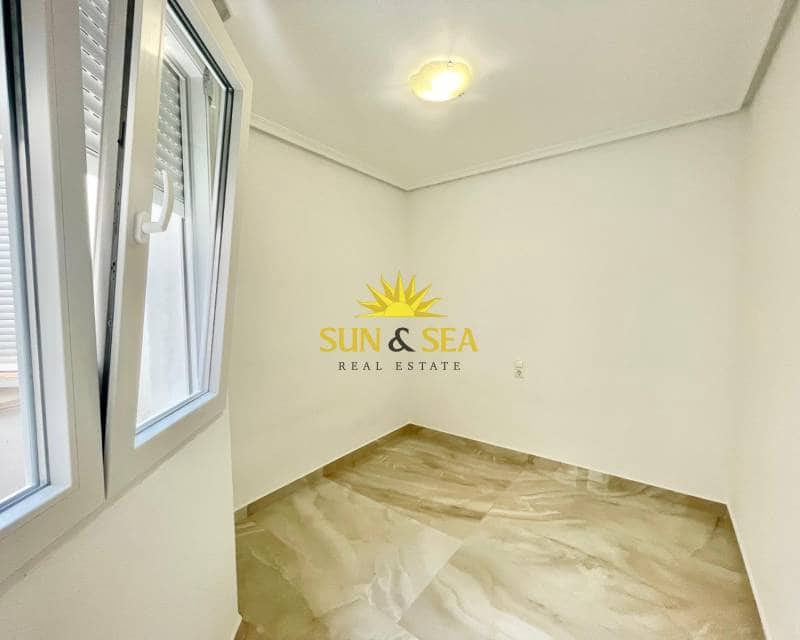 2 soveværelse Penthouse til salg i Torrevieja - € 230.000 (Ref: 9115554)