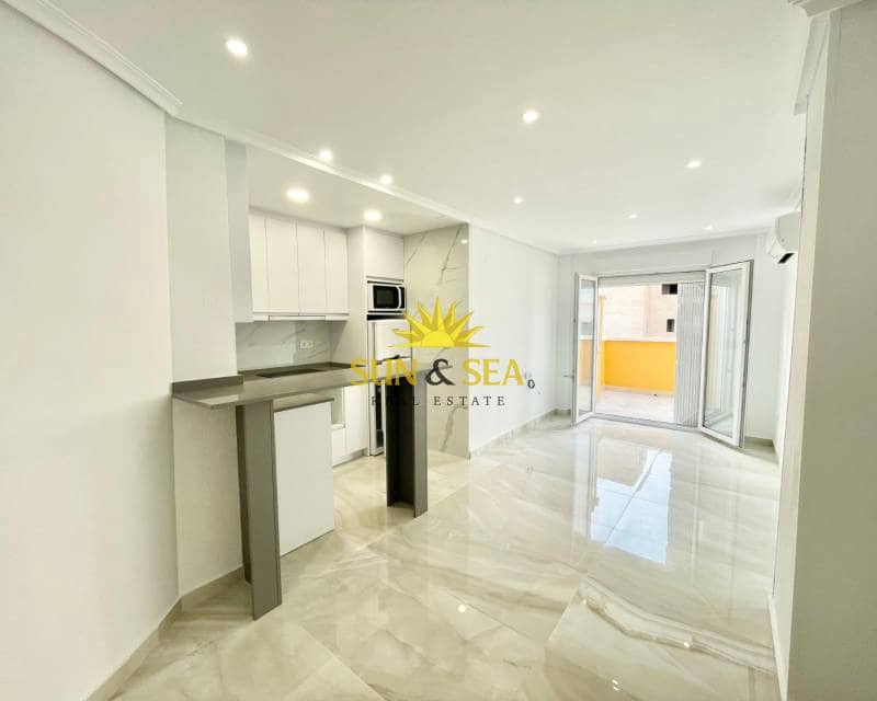 2 soveværelse Penthouse til salg i Torrevieja - € 230.000 (Ref: 9115554)