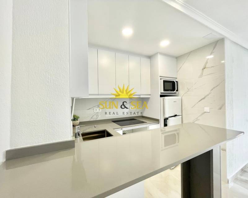 2 soveværelse Penthouse til salg i Torrevieja - € 230.000 (Ref: 9115554)