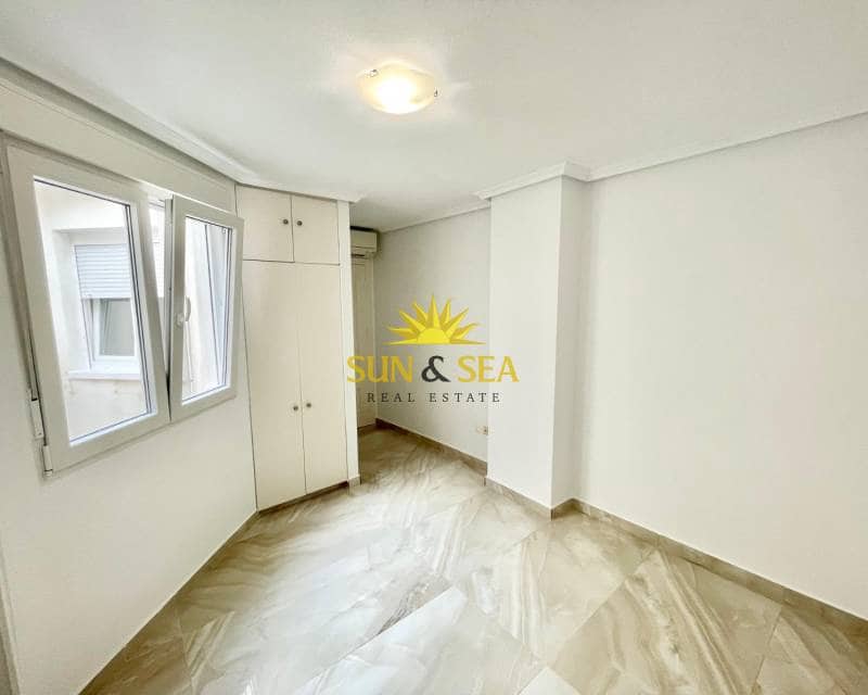 2 soveværelse Penthouse til salg i Torrevieja - € 230.000 (Ref: 9115554)