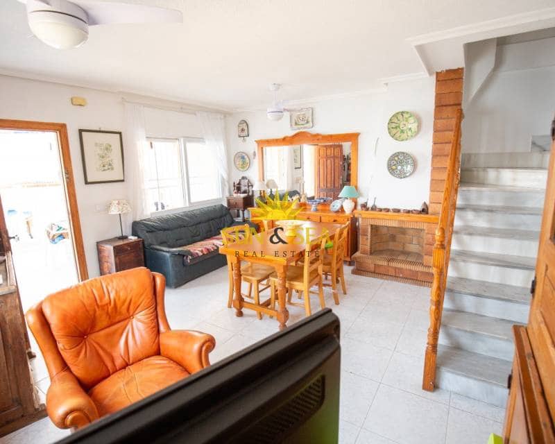 5 bedroom Villa for rent in La Manga del Mar Menor with pool garage - € 800 (Ref: 9117514)