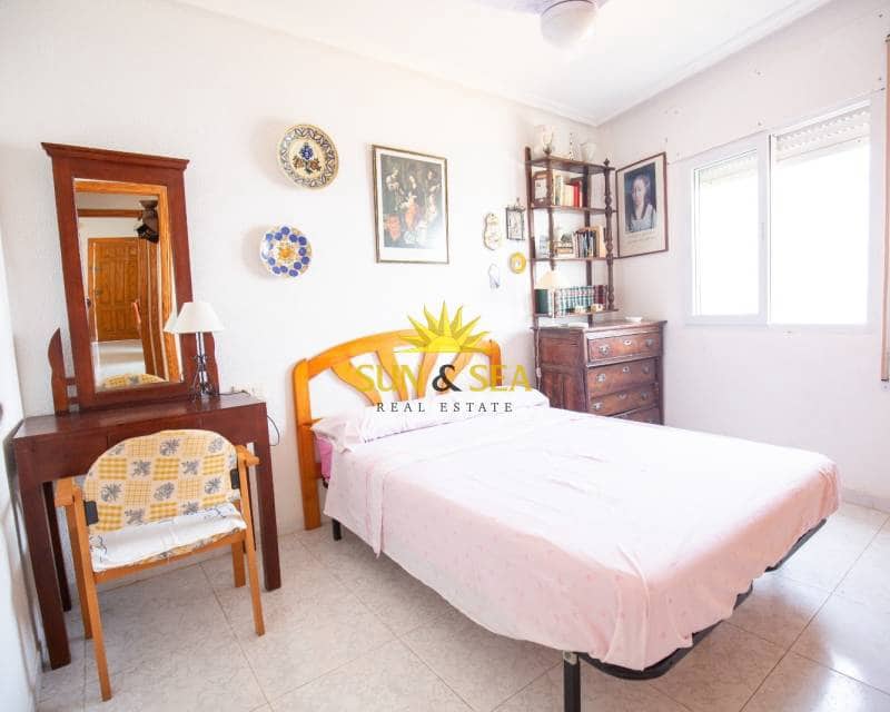 5 bedroom Villa for rent in La Manga del Mar Menor with pool garage - € 800 (Ref: 9117514)