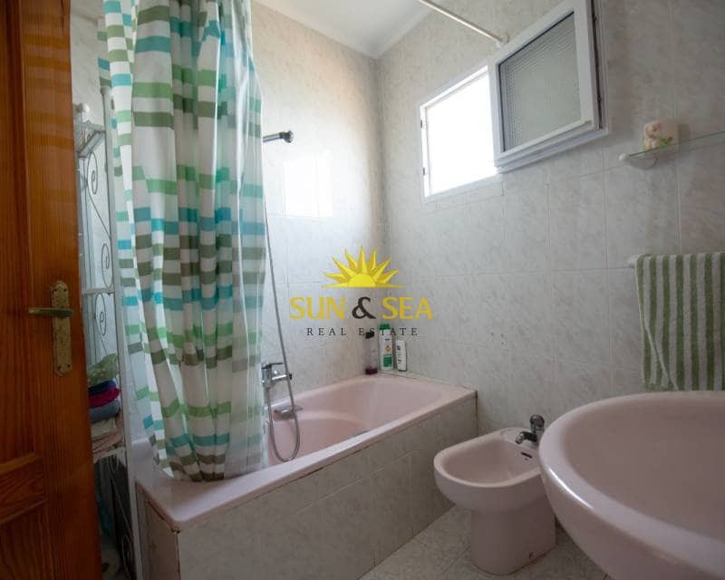 5 bedroom Villa for rent in La Manga del Mar Menor with pool garage - € 800 (Ref: 9117514)