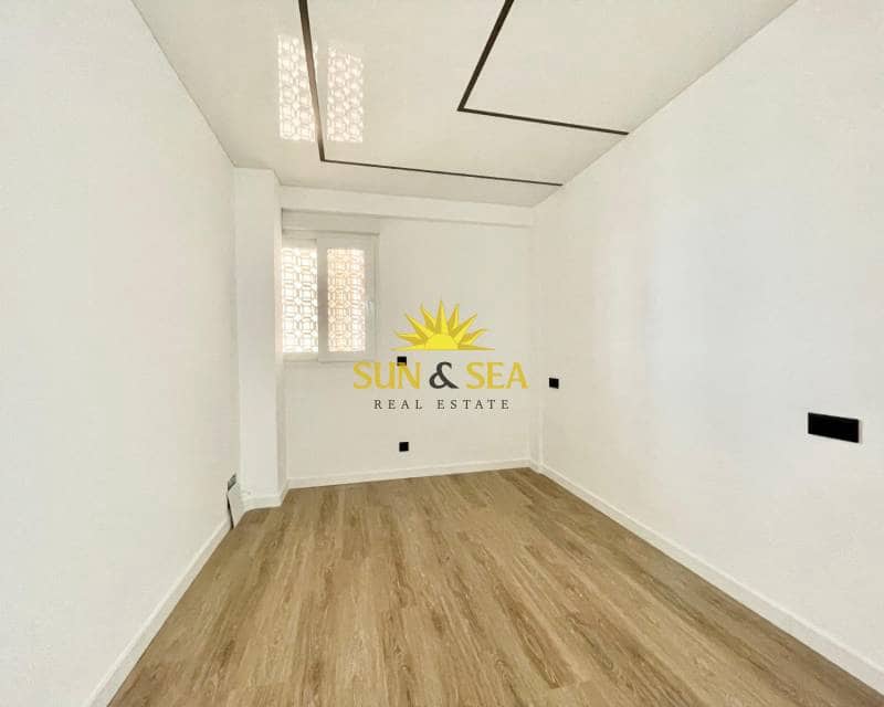 3 bedroom Apartment for sale in San Pedro del Pinatar - € 285,000 (Ref: 9117515)