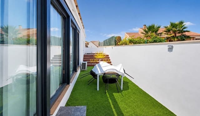 2 slaapkamer Villa te huur in Lomas de Cabo Roig - Los Dolses, Orihuela met zwembad - € 1.800 (Ref: 9123570)