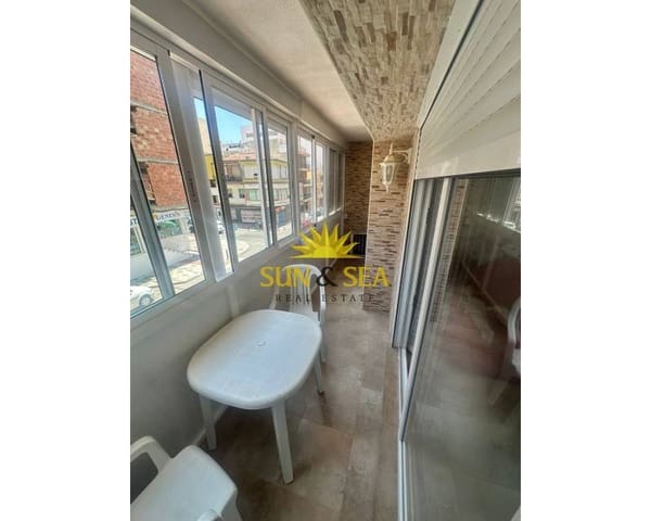 3 soverom Leilighet til leie i Las Piscinas Naturales, Torrevieja med garasje - € 900 (Ref: 9127247)