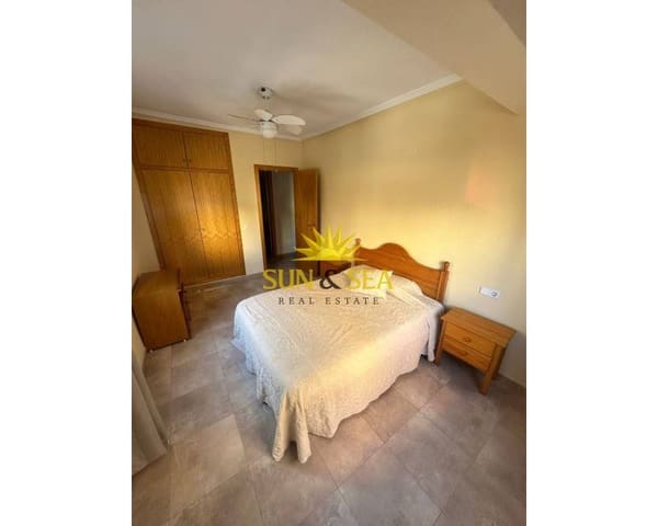 3 soverom Leilighet til leie i Las Piscinas Naturales, Torrevieja med garasje - € 900 (Ref: 9127247)