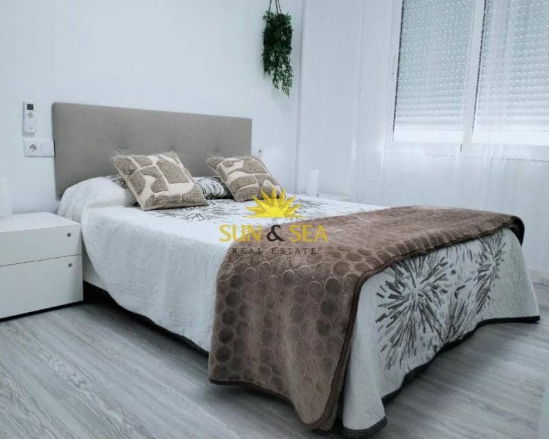 Appartement de 3 chambres à louer à Santa Pola - 800 € (Ref: 9127803)