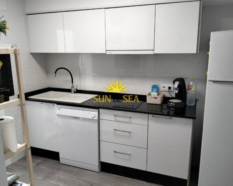 Appartement de 3 chambres à louer à Santa Pola - 800 € (Ref: 9127803)