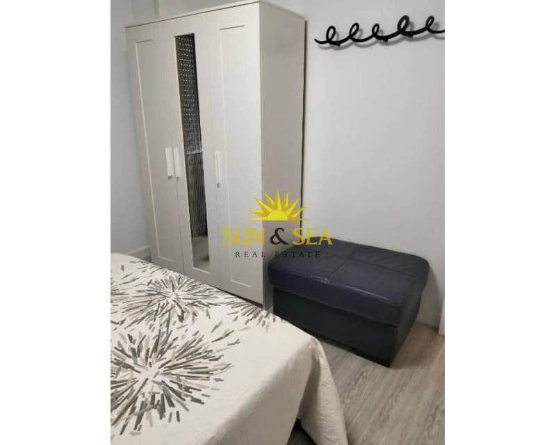 Appartement de 3 chambres à louer à Santa Pola - 800 € (Ref: 9127803)