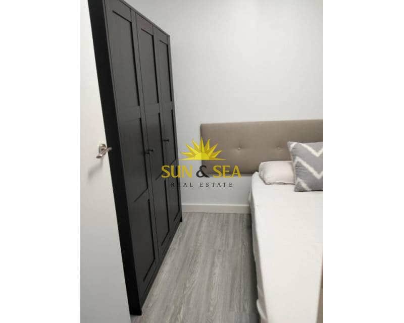 Appartement de 3 chambres à louer à Santa Pola - 800 € (Ref: 9127803)