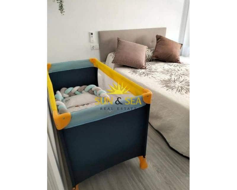 Appartement de 3 chambres à louer à Santa Pola - 800 € (Ref: 9127803)