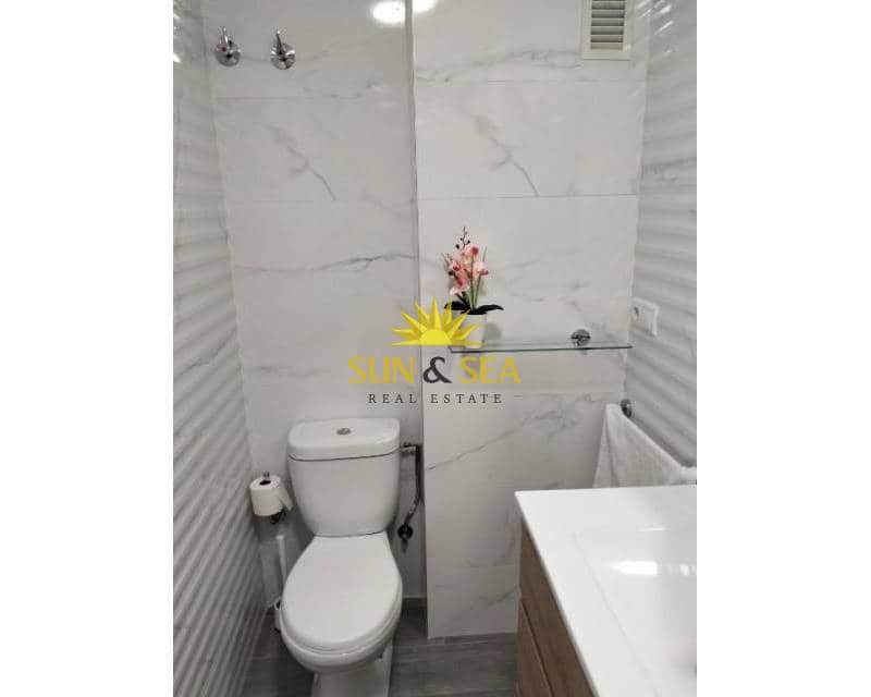 Appartement de 3 chambres à louer à Santa Pola - 800 € (Ref: 9127803)