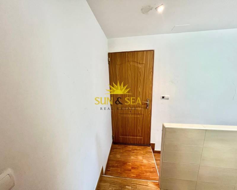 3 bedroom Villa for rent in Elche / Elx with pool - € 1,750 (Ref: 9127864)