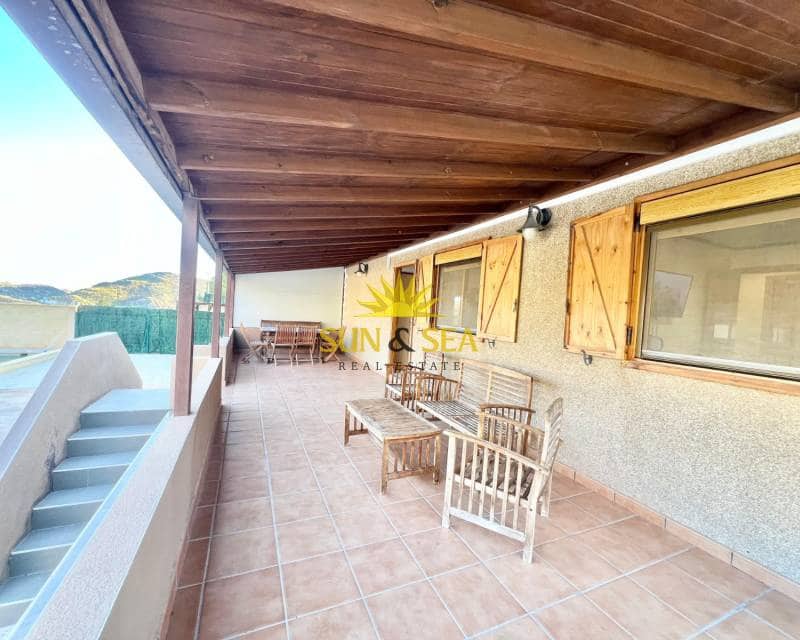 3 bedroom Villa for rent in Elche / Elx with pool - € 1,750 (Ref: 9127864)