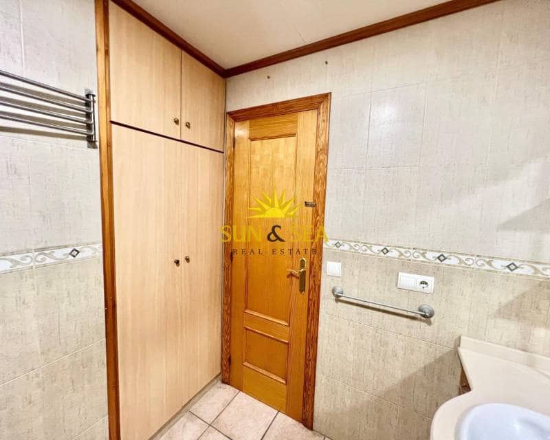 3 bedroom Villa for rent in Elche / Elx with pool - € 1,750 (Ref: 9127864)