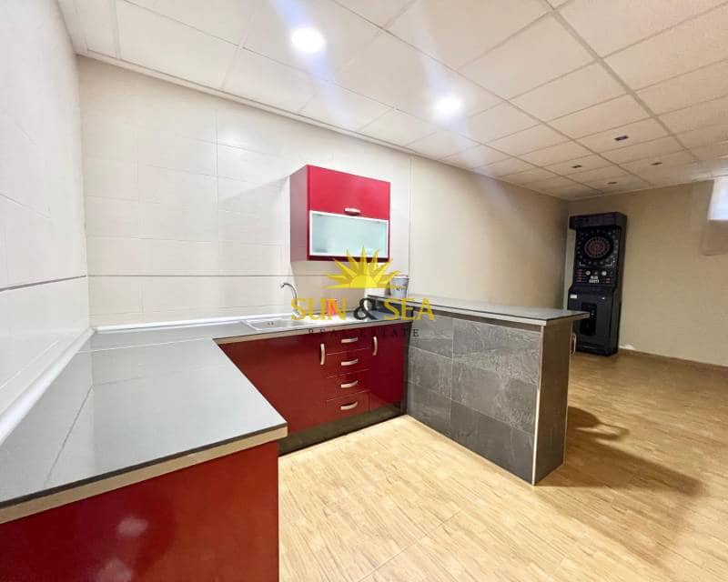 3 bedroom Villa for rent in Elche / Elx with pool - € 1,750 (Ref: 9127864)