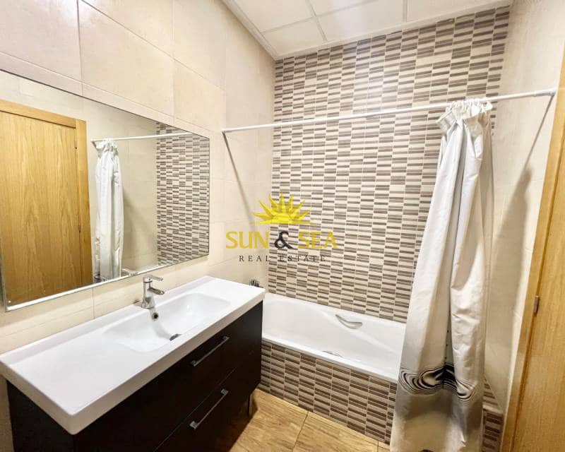 3 bedroom Villa for rent in Elche / Elx with pool - € 1,750 (Ref: 9127864)