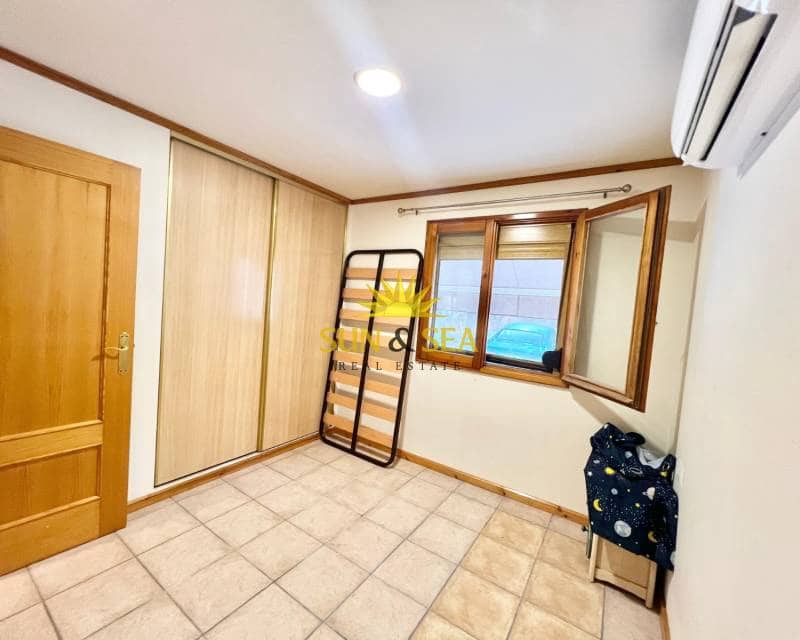 3 bedroom Villa for rent in Elche / Elx with pool - € 1,750 (Ref: 9127864)