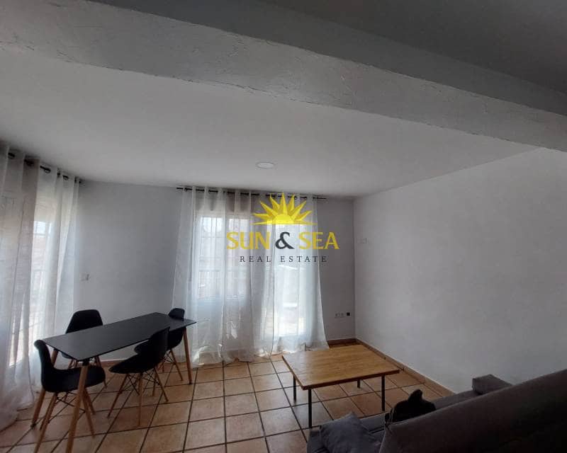 2 bedroom Apartment for rent in Guardamar del Segura - € 800 (Ref: 9128700)