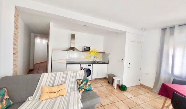 2 slaapkamer Appartement te huur in Zona Pueblo, Guardamar del Segura - € 800 (Ref: 9128700)