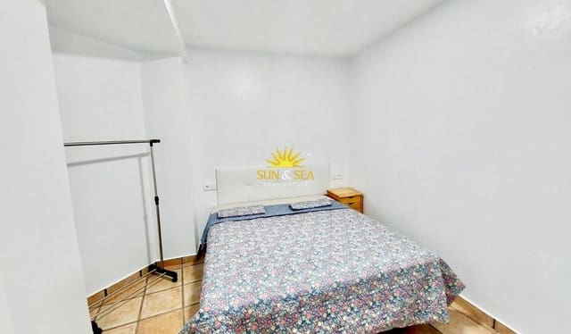2 slaapkamer Appartement te huur in Zona Pueblo, Guardamar del Segura - € 800 (Ref: 9128700)