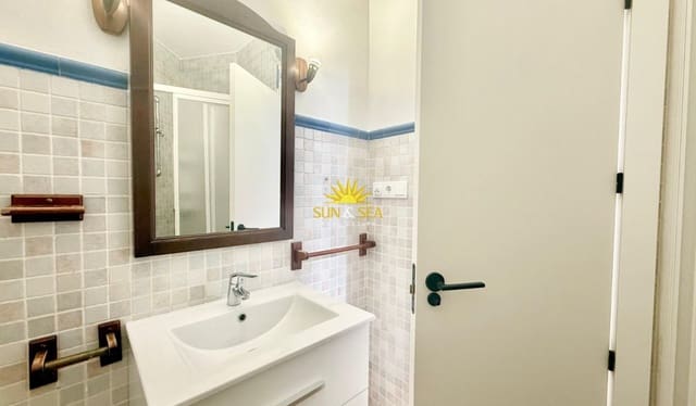 2 slaapkamer Appartement te huur in Zona Pueblo, Guardamar del Segura - € 800 (Ref: 9128700)