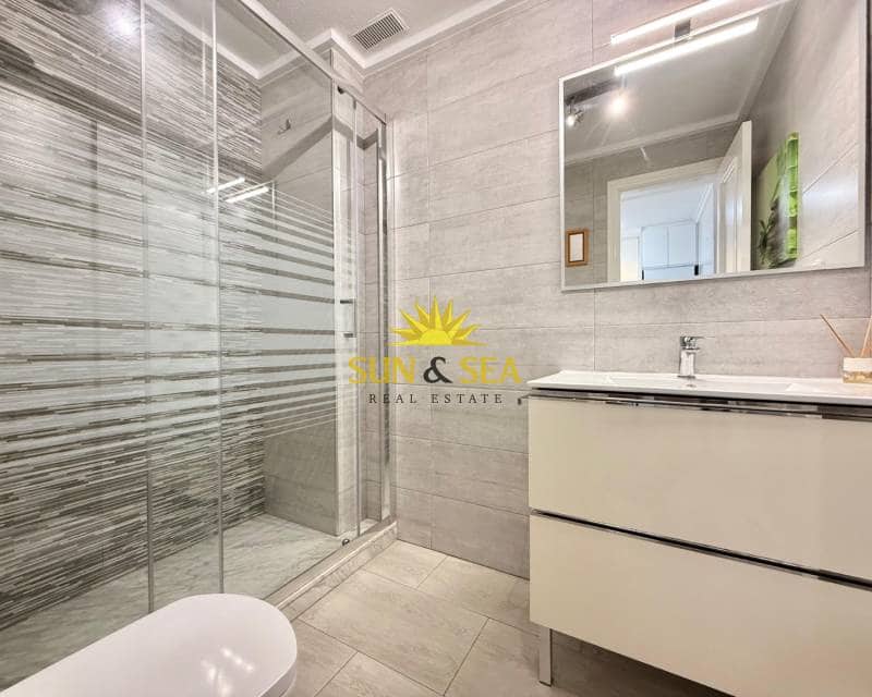 2 bedroom Apartment for rent in Guardamar del Segura with pool - € 750 (Ref: 9129344)