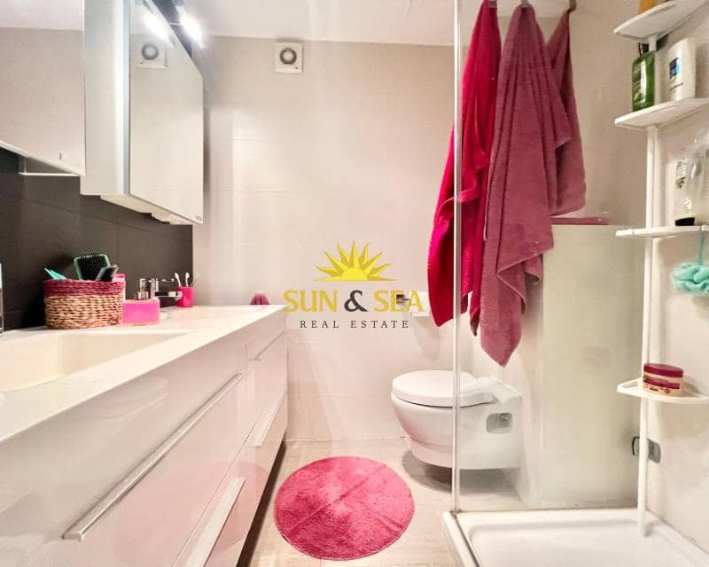 3 bedroom Apartment for rent in Torrevieja - € 1,300 (Ref: 9131036)