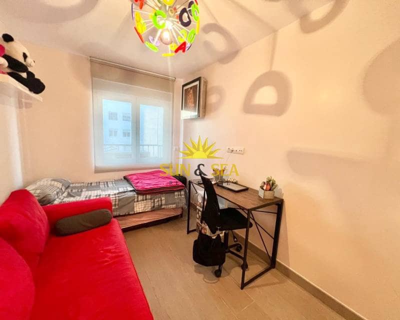 3 bedroom Apartment for rent in Torrevieja - € 1,300 (Ref: 9131036)