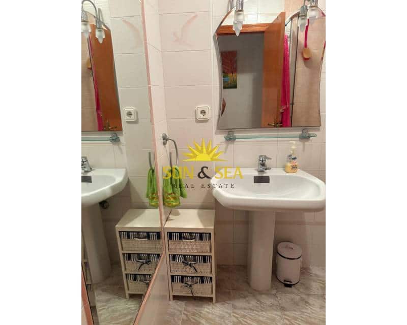 3 camera da letto Appartamento da affittare in La Manga del Mar Menor con piscina garage - 800 € (Rif: 9131855)