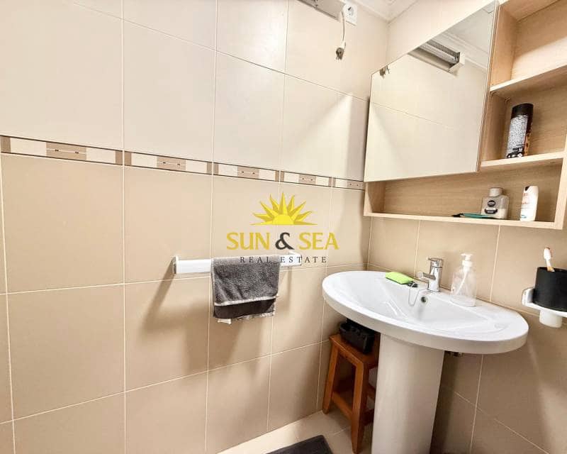 3 sovrum Lägenhet att hyra i Torrevieja med garage - 1 200 € (Ref: 9133134)