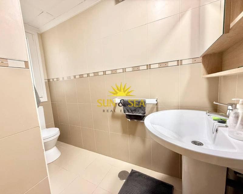 3 sovrum Lägenhet att hyra i Torrevieja med garage - 1 200 € (Ref: 9133134)