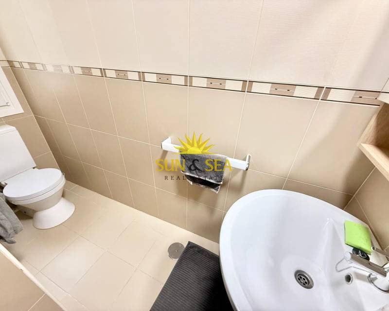 3 sovrum Lägenhet att hyra i Torrevieja med garage - 1 200 € (Ref: 9133134)