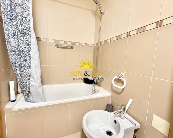 3 sovrum Lägenhet att hyra i Centro - Muelle Pesquero, Torrevieja med garage - 1 200 € (Ref: 9133134)