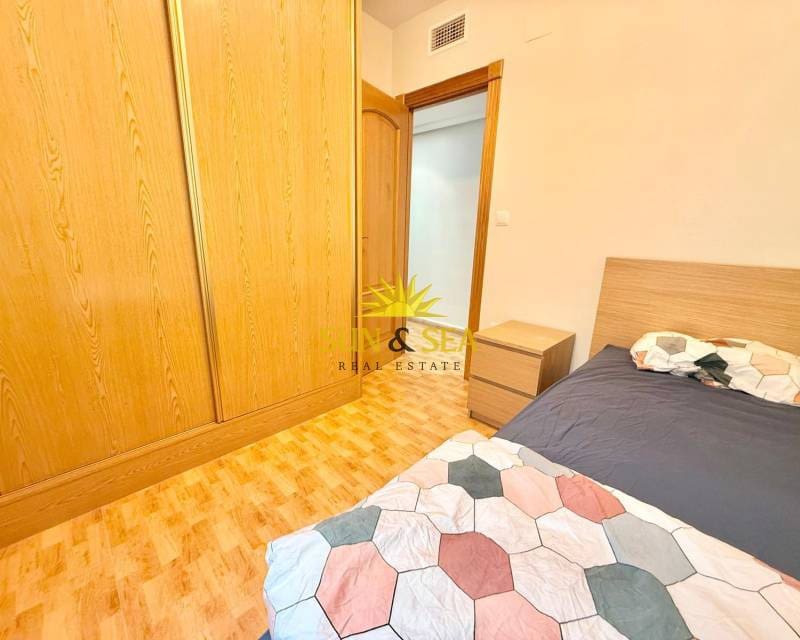 3 sovrum Lägenhet att hyra i Torrevieja med garage - 1 200 € (Ref: 9133134)