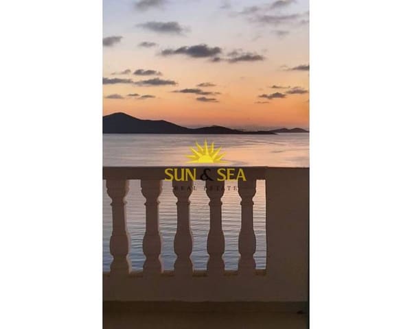 2 slaapkamer Appartement te huur in La Manga del Mar Menor met zwembad garage - € 800 (Ref: 9133665)