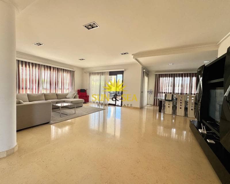 6 chambre Villa/Maison à vendre à Cabo Roig avec piscine garage - 1 990 000 € (Ref: 9133813)