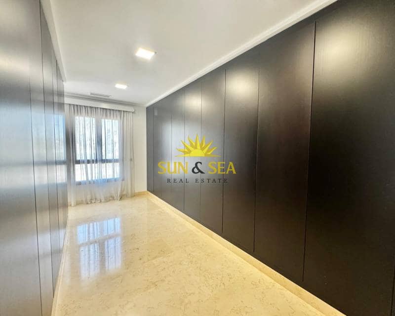 6 chambre Villa/Maison à vendre à Cabo Roig avec piscine garage - 1 990 000 € (Ref: 9133813)