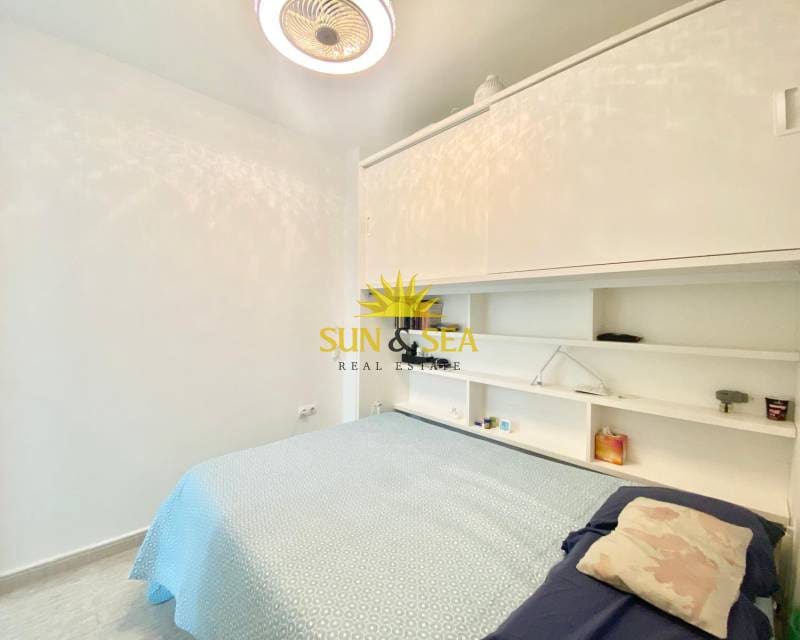 2 sypialnia Apartament do wynajęcia w Torrevieja - 800 € (Ref: 9134715)