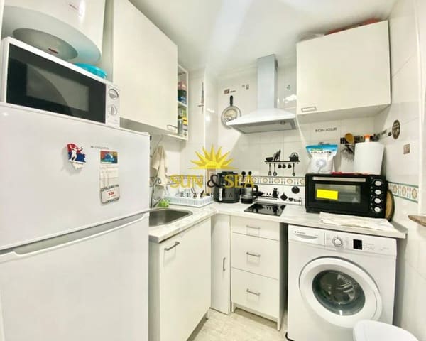 2 bedroom Apartment for rent in Avenida Habaneras - Curva de Palangre, Torrevieja - € 800 (Ref: 9134715)