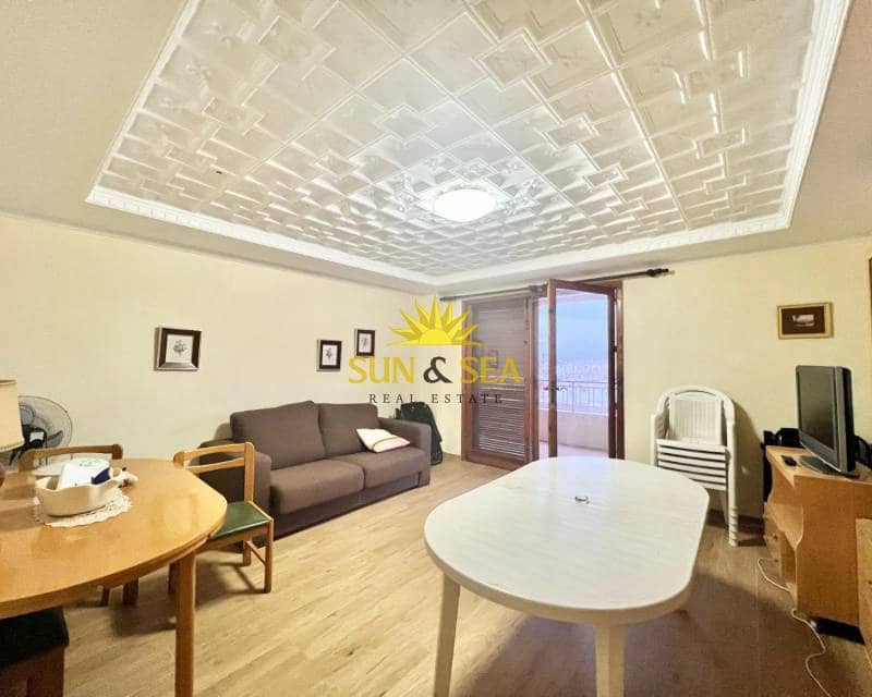 Apartamento de 3 habitaciones en Torrevieja en venta con piscina garaje - 250.000 € (Ref: 9137516)