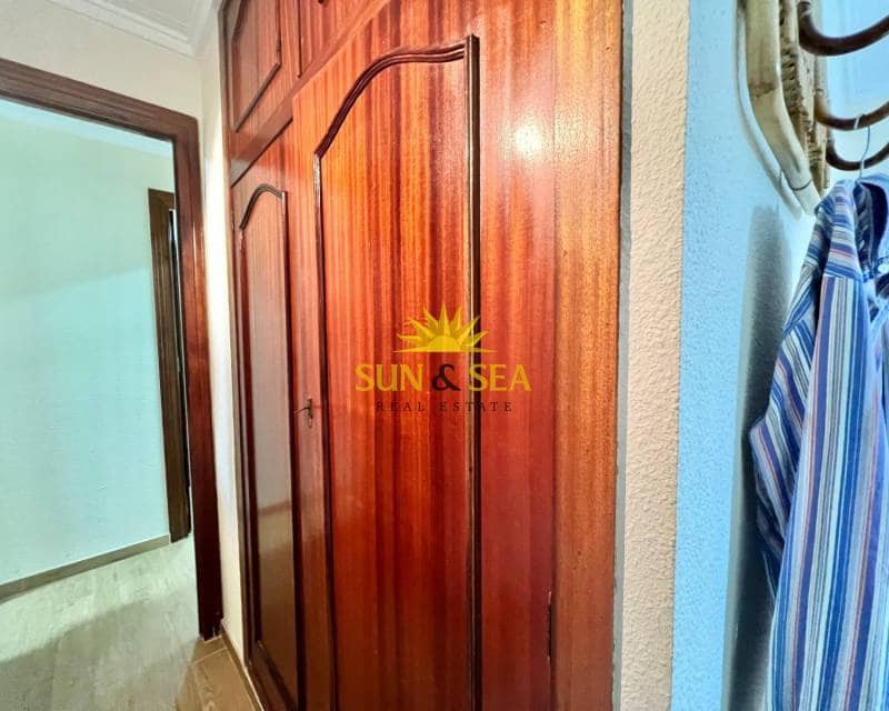 Apartamento de 3 habitaciones en Torrevieja en venta con piscina garaje - 250.000 € (Ref: 9137516)