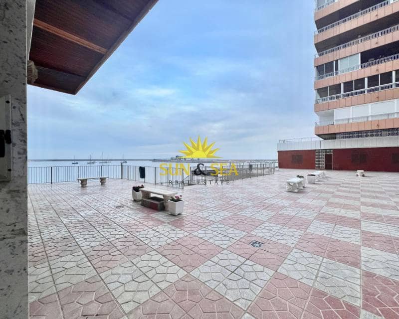 Apartamento de 3 habitaciones en Torrevieja en venta con piscina garaje - 250.000 € (Ref: 9137516)