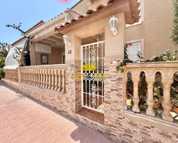 3 bedroom Villa for rent in Centro, Torrevieja with garage - € 1,300 (Ref: 9138287)