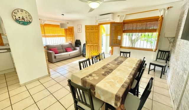 3 soveværelse Villa til leje i Torre de la Horadada, Pilar de la Horadada med garage - € 800 (Ref: 9138495)