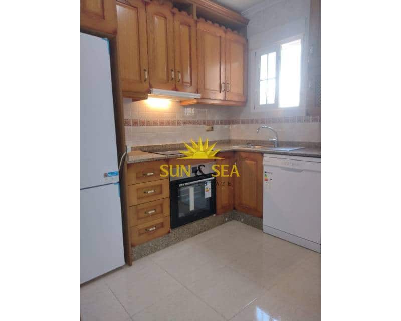 2 soveværelse Lejlighed til leje i Orihuela Costa med swimmingpool - € 900 (Ref: 9141134)