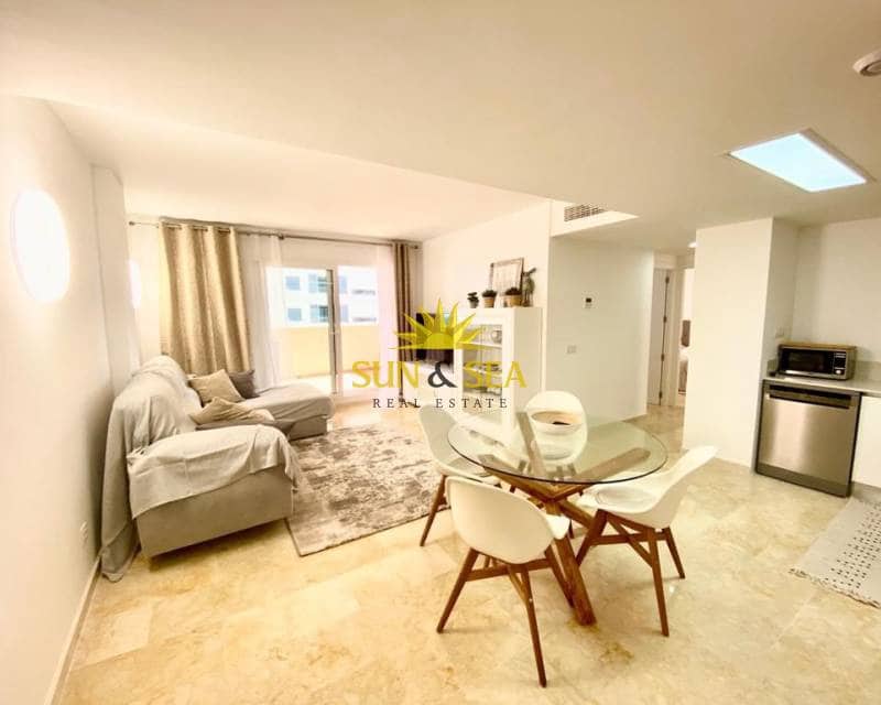 3 soveværelse Lejlighed til leje i Punta Prima med swimmingpool garage - € 1.500 (Ref: 9142461)