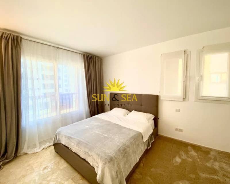 3 soveværelse Lejlighed til leje i Punta Prima med swimmingpool garage - € 1.500 (Ref: 9142461)