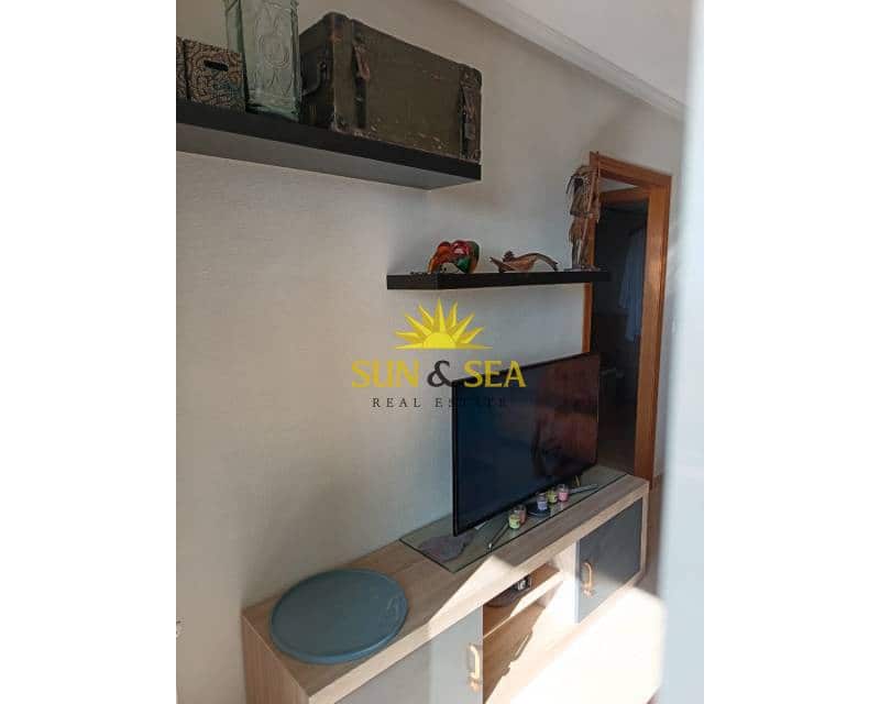 2 soverom Leilighet til leie i Santa Pola - € 900 (Ref: 9143998)